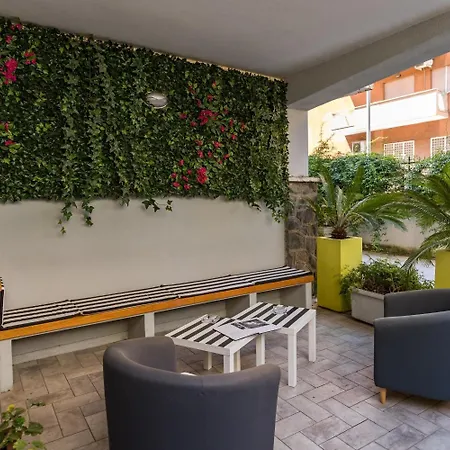 Residenza Gregorio Vii 게스트하우스 4*