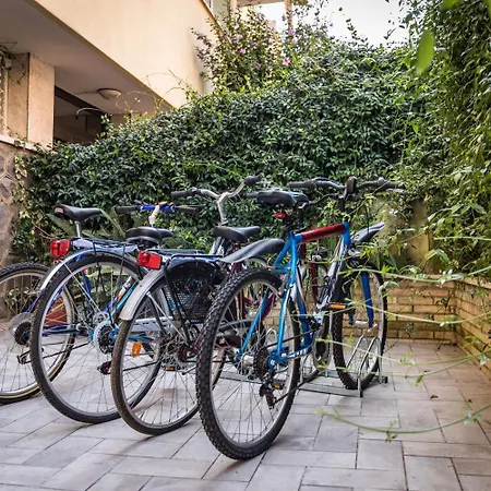 Residenza Gregorio Vii Πανσιόν 4*