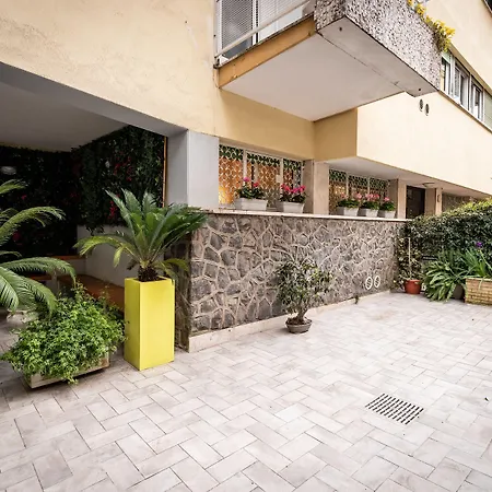 Πανσιόν Residenza Gregorio Vii 4*